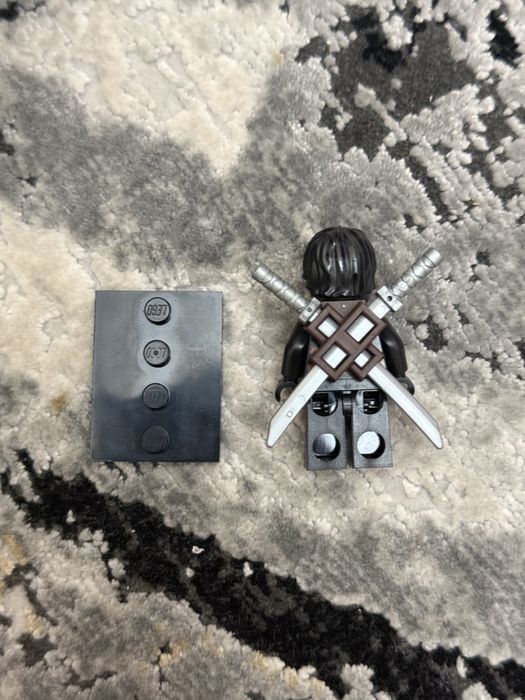 Продаю лего минифигурку