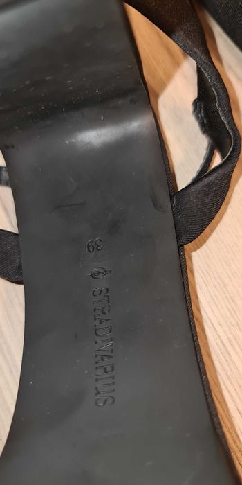 Vand sandale elegante Stradivarius, marimea 39