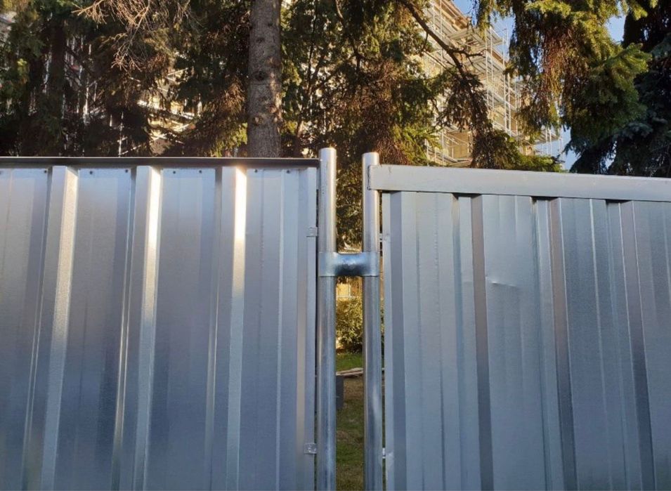 Gard opac imprejmuire santier provizoriu