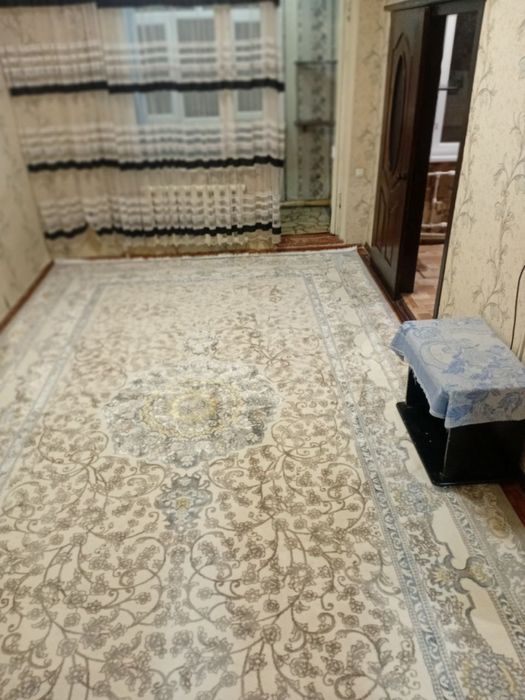 Чиланзар 21.  СРОЧНО АРЕНДА .  оилага.  3 хоналик