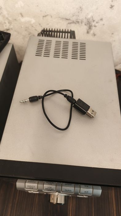 Музыкальный центр JVC.