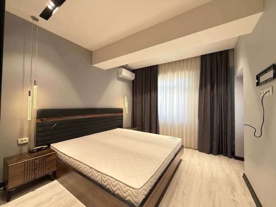 Продаётся квартира в ЖК Bobur Elit на Ул Нукус