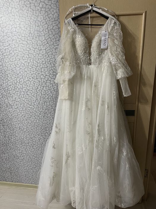 Платье свадебное