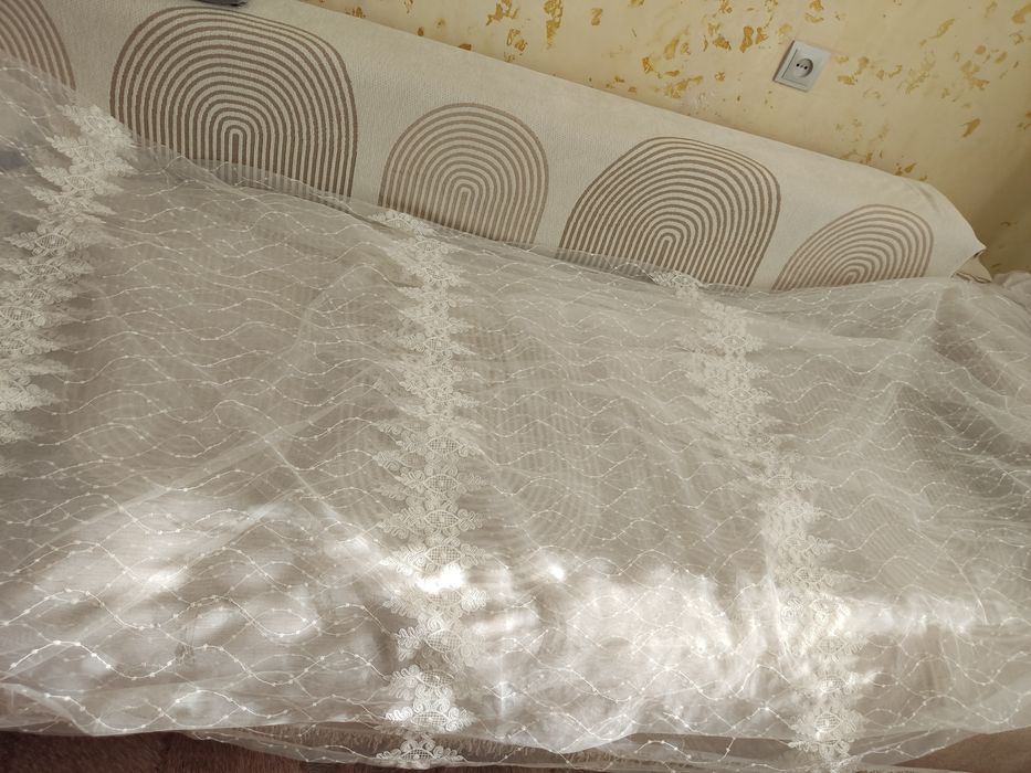Тюль белая. Производство Германия. Качество отличное.