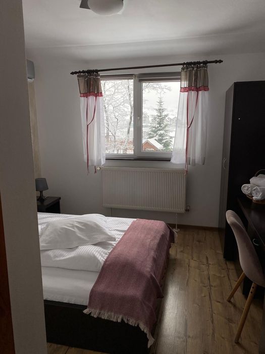 Pensiunea Sura Pietrei Craiului Zarnesti