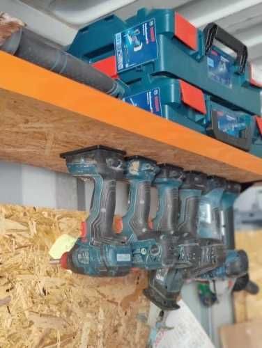 Стойки за Инструменти и Батерии DeWALT Parkside Makita Bosch Milwaukee