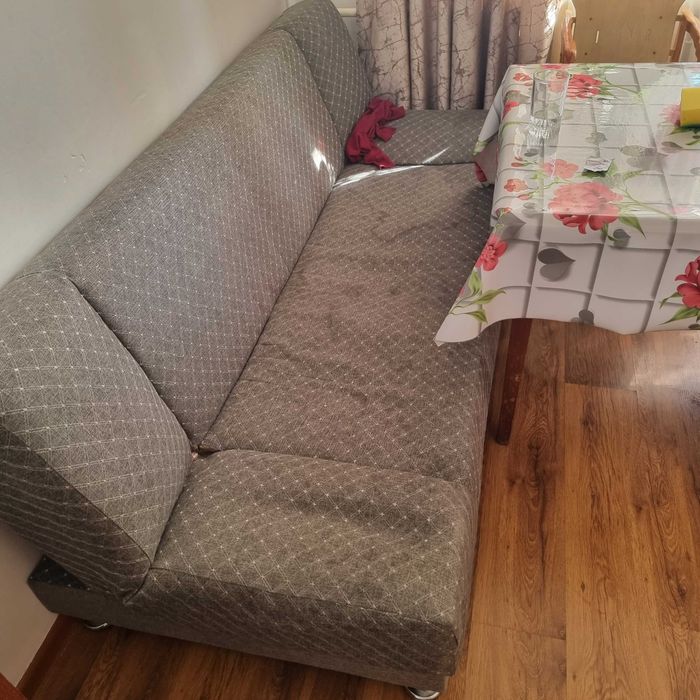 Продам срочно диван