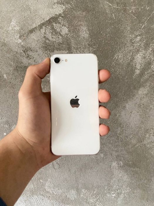 Apple Se 2020 srochno