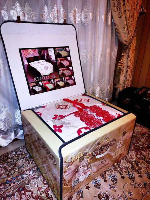 Kenzo  spalniy komplekt