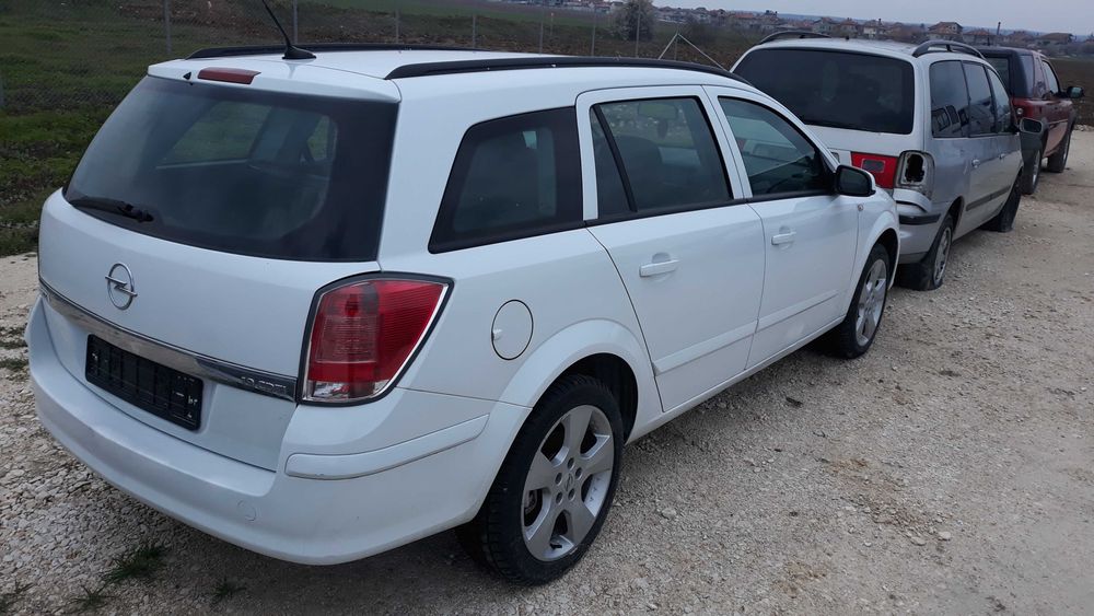 Опел Астра Х Стейшън Opel Astra Н 1.9 CDTI САМО НА ЧАСТИ