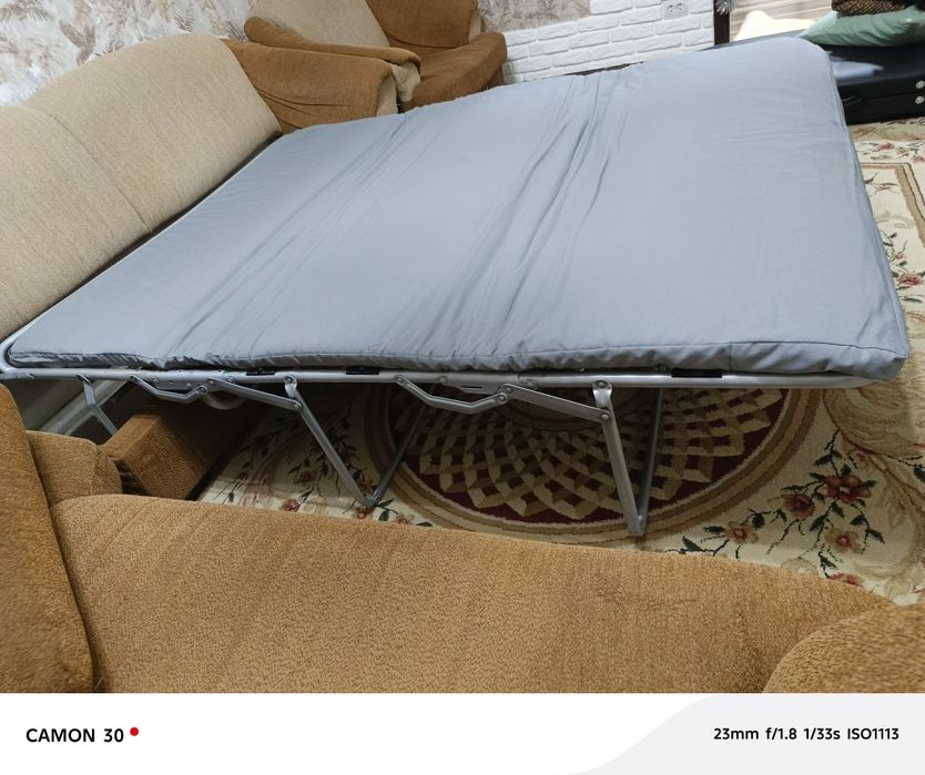 Продам диван и 2 кресла