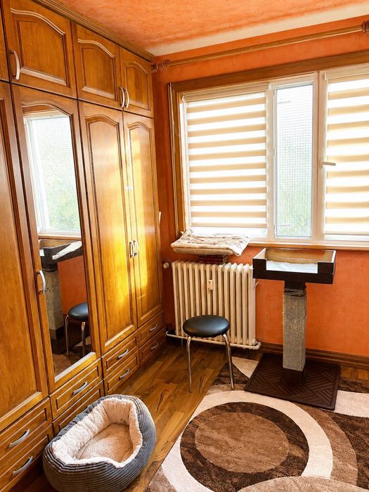 Apartament 2 camere zona Lebada etaj 3 pers fizica