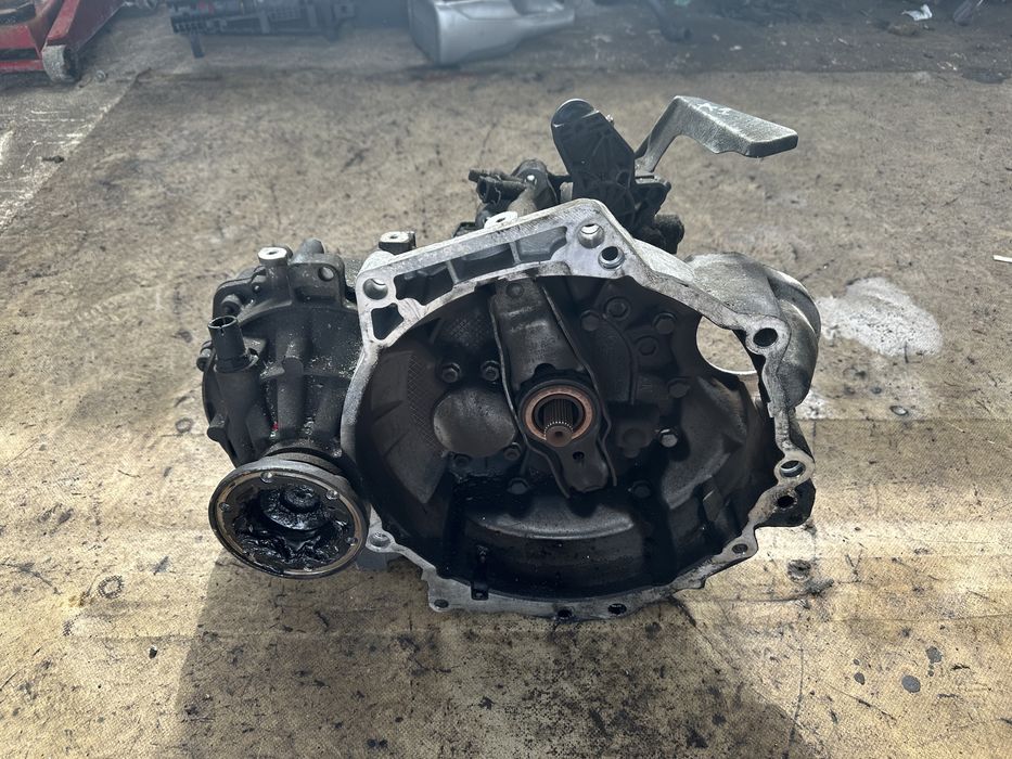 Ръчна кутия Ауди А1 1.6tdi-CAY