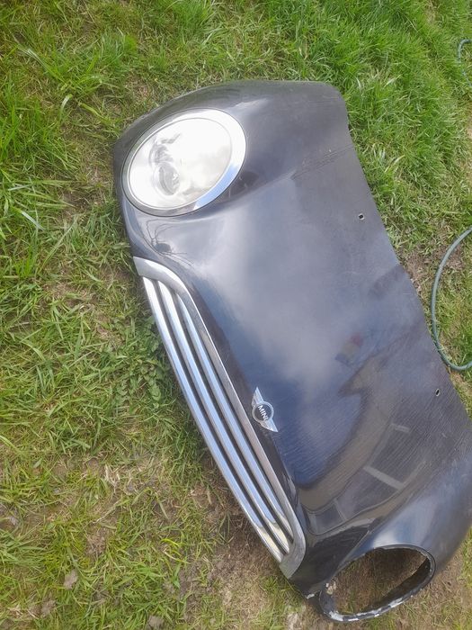 Vand capota fata avariata se poate repara se vede in poza