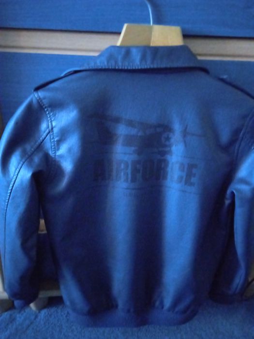 Продаю курточку на мальчика