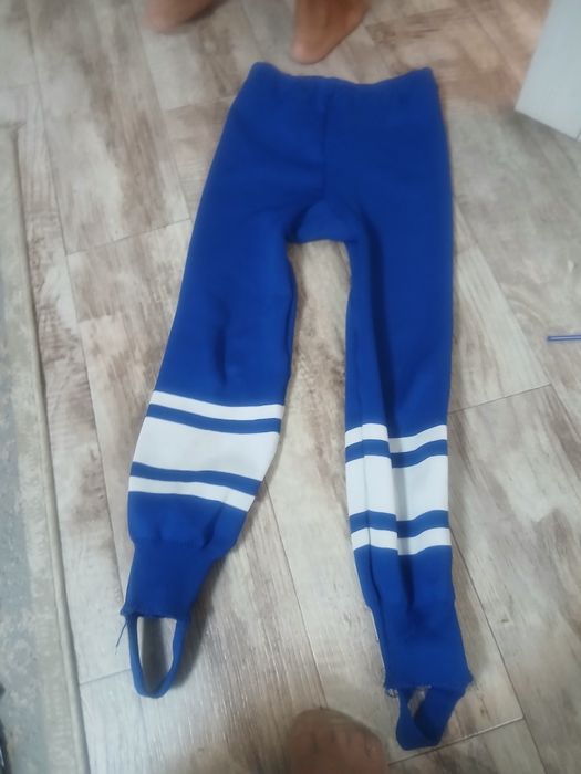 Продам всю хокейную форму