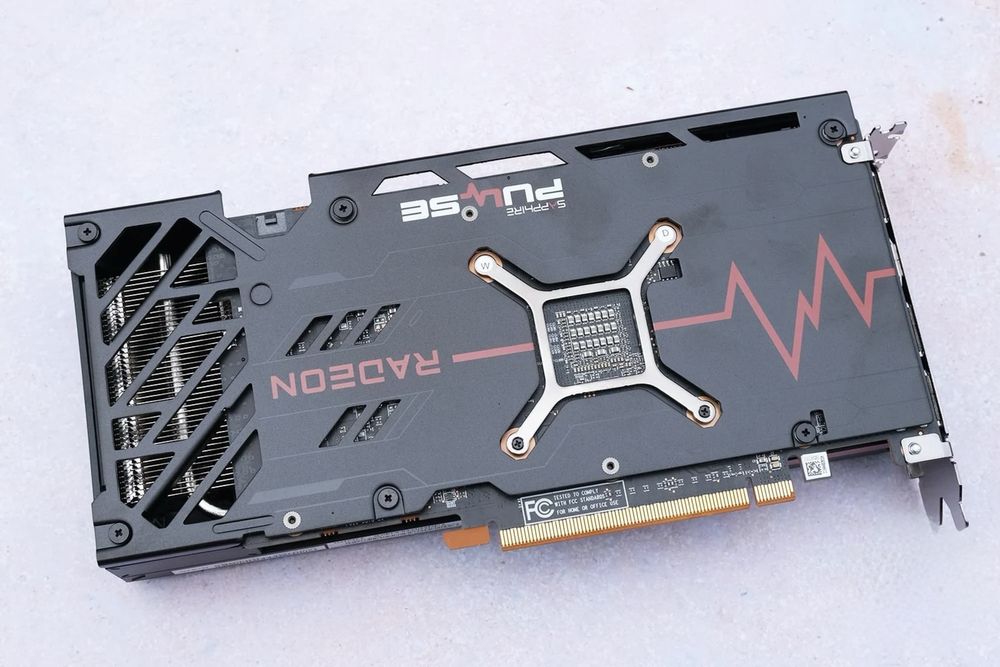Sapphire Radeon RX 7600 PULSE 8GB GDDR6