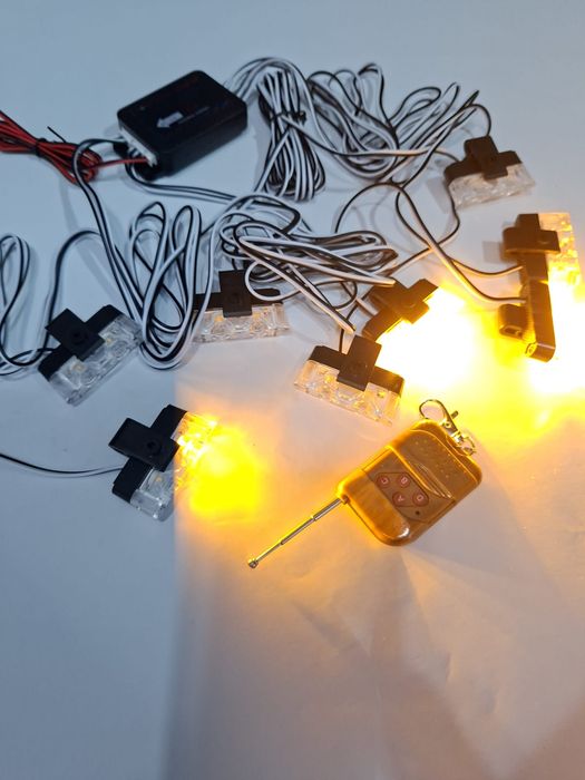 Kit 8 lumini stroboscopice ultra puternice cu telecomandă