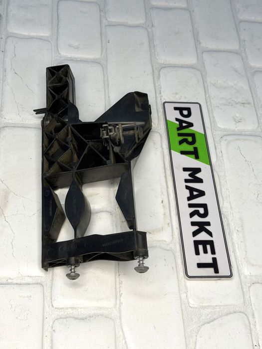 Стойка дуржач ляв фар AUDI A6 C7.5 Фейслифт 4G0805607A