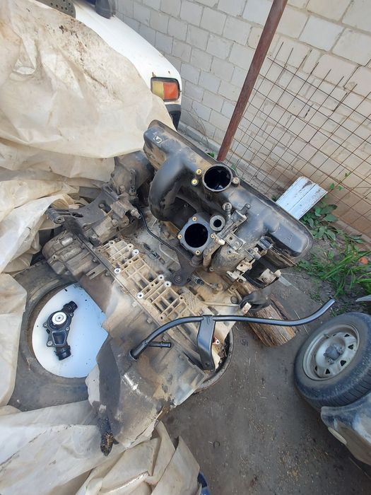 Двигатель  бмв м 54 б 25 ту