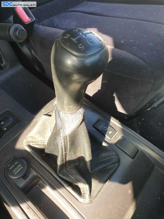 Nuca Piele Cu Manson Cutie Manuala Hyundai Terracan 2001 - 2007 [C2789]