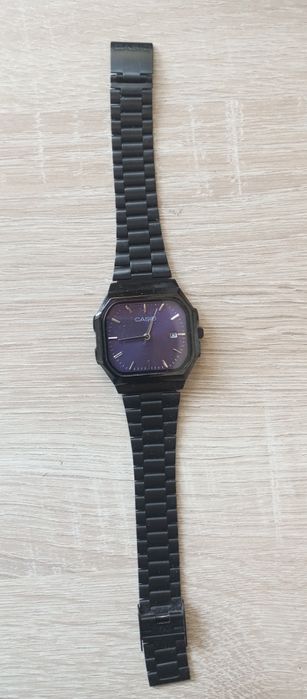 Часы наручные Casio продам