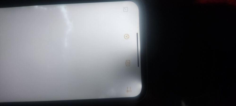 Iphone 11 white 64 gb