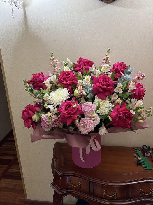 Букет красивый цветов