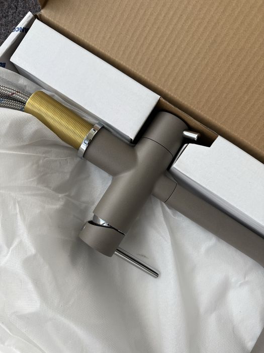 Продам смеситель для кухни Blanco