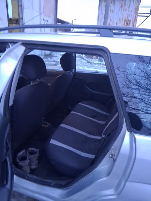 Vand/ dezmembrez ford focus