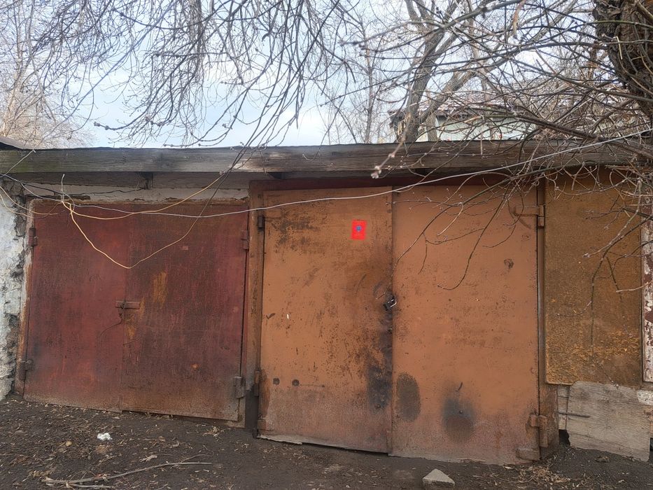 Гараж в городе Алматинский район по ул Брусиловский