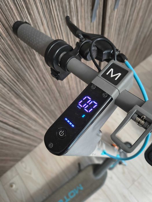 Trotineta electrica Motus Scooty