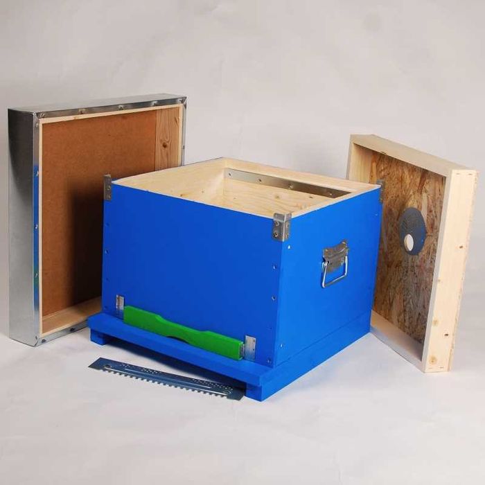 Vand stupi ( lazi ) de albine complete 12 rame nou