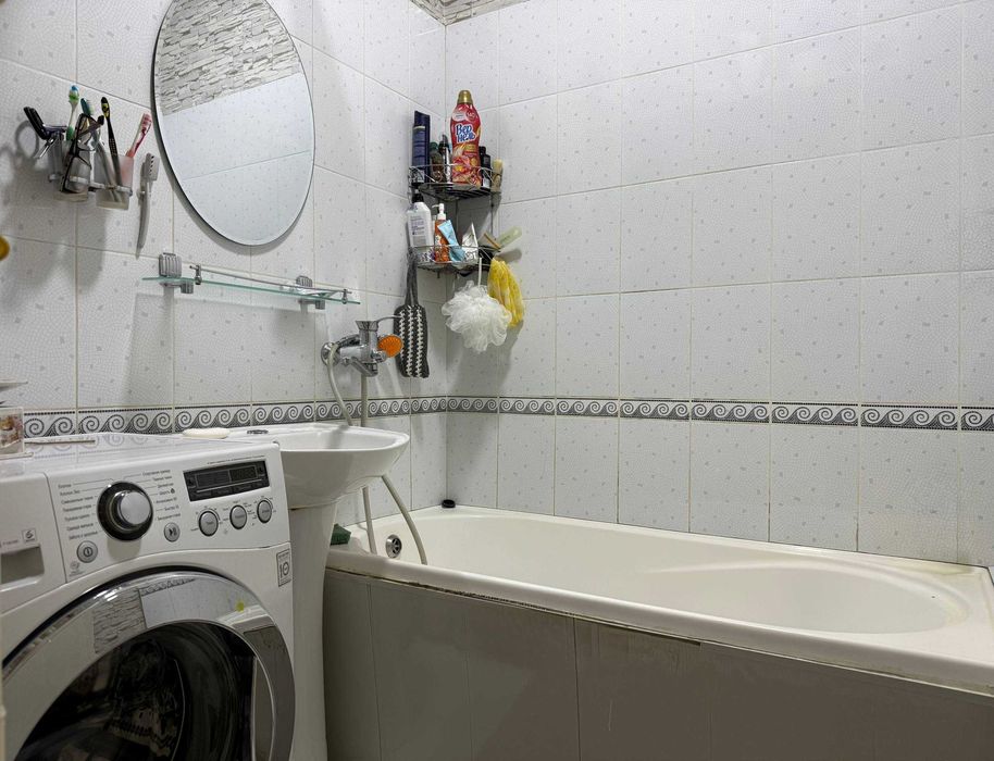 Срочно своя продаётся 3-ком квартира Яшнабад университет АДЖУ! Ипотека