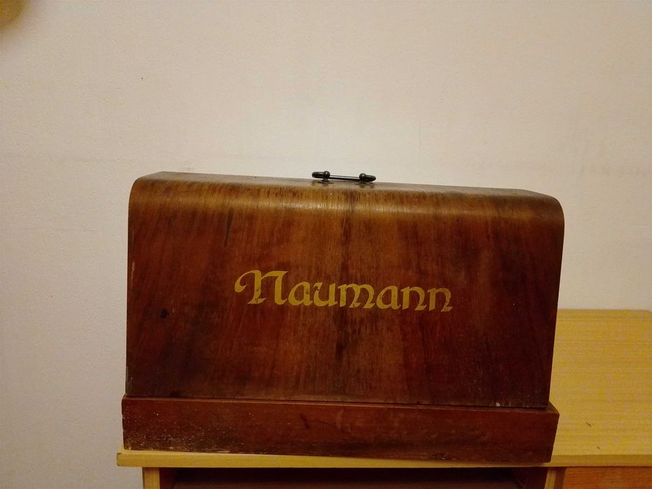 Ръчна шевна машина NAUMANN