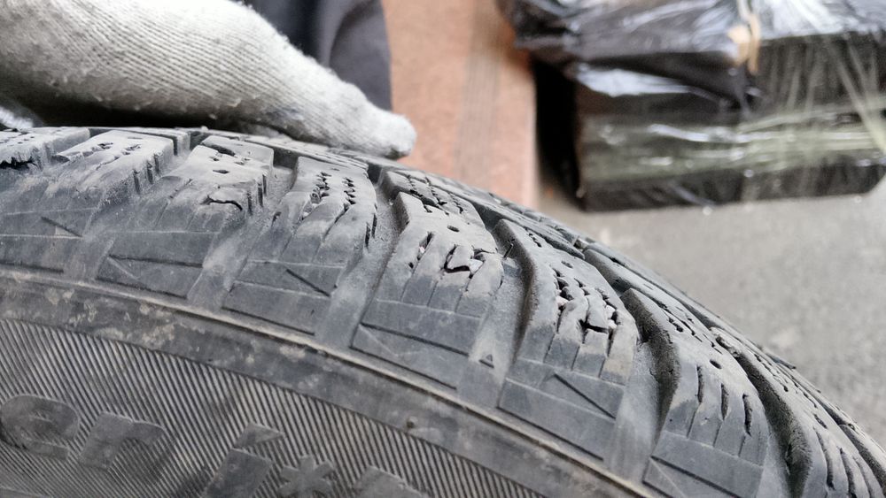 Шины зимние!!! Размер 205/55 R16