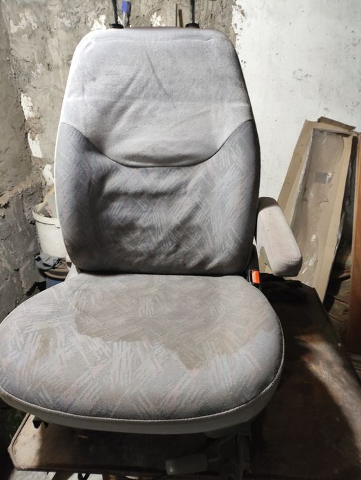 Переднее пассажирское сиденье