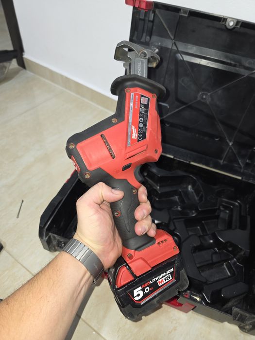 Fierastrau Sabie Milwaukee M18 FHZ