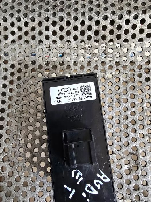Butoane Geamuri Electrice Stanga Fata Audi Q4 E-Tron 2021-2025