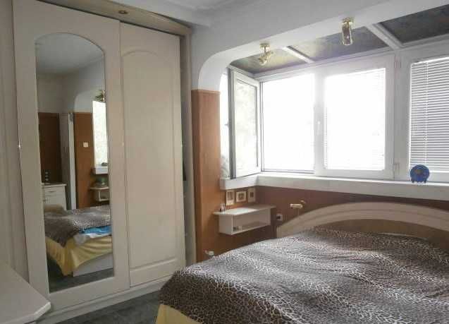 Дава се под наем Тристаен апартамент в София, Лозенец - 16 кв.м за 295.8 € - Снимка #3