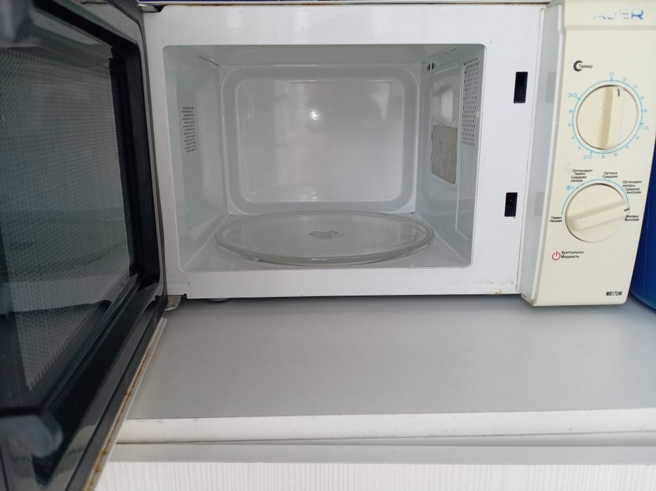 Продам микроволновую печь