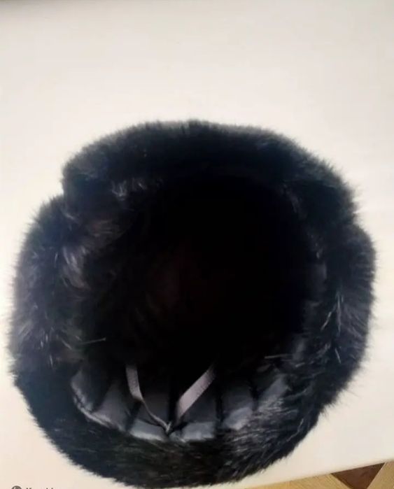 Продам зимнюю шапку