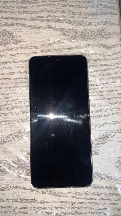 Arzon narxda Honor 90 lite sotiladi