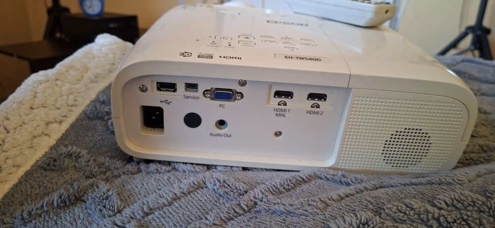 Epson EH-TW5400 retroprouector