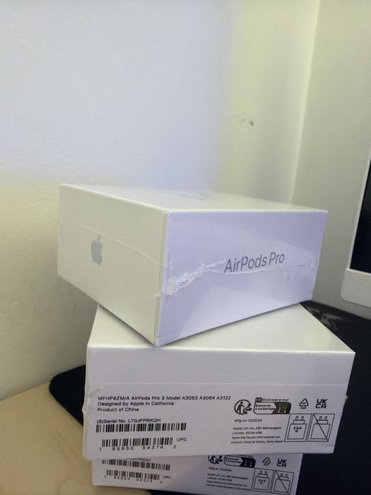 airpods pro 3.