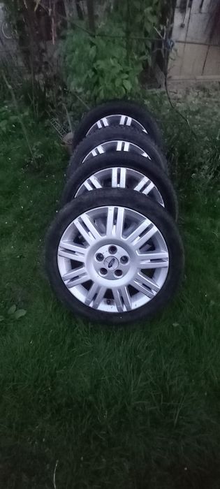 Vind 4 roți Ford Mondeo R16