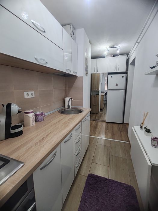 Închiriez 2 camere Lujerului