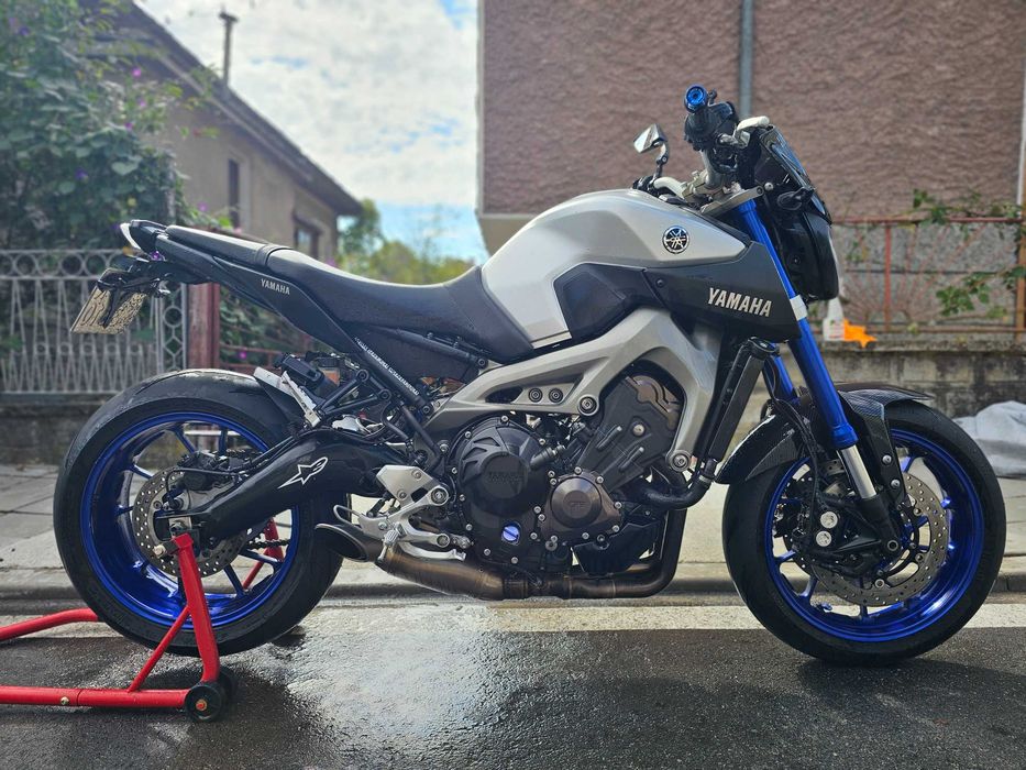 Yamaha MT09 Akrapovic