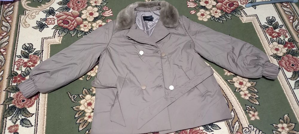 Әйелдер бас киімі ,куртка ,қара ұзын көйлек