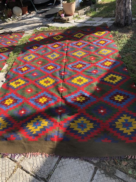 Тетевенски битов  килим и пътека